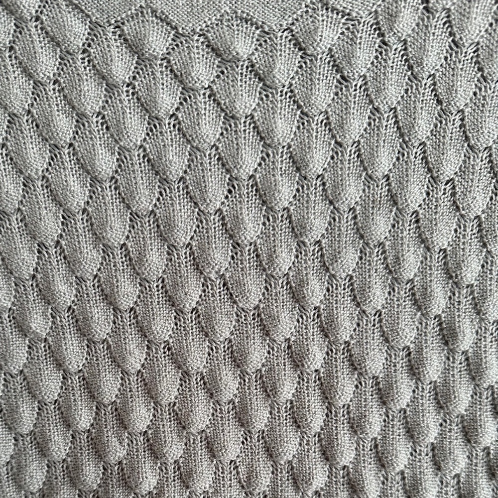 French Connection gray scoop neck lightweight textured sweater L - Picture 3 of 6